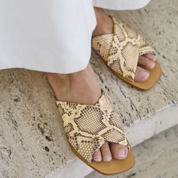 Everlane Shoes - Everlane Made In Italy The Day Crossover Snakeskin Print Sandals sz 7